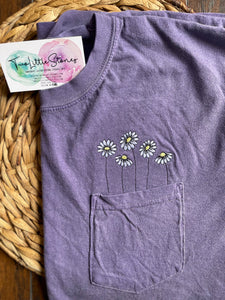 Daisy Pocket Tee Embroidered